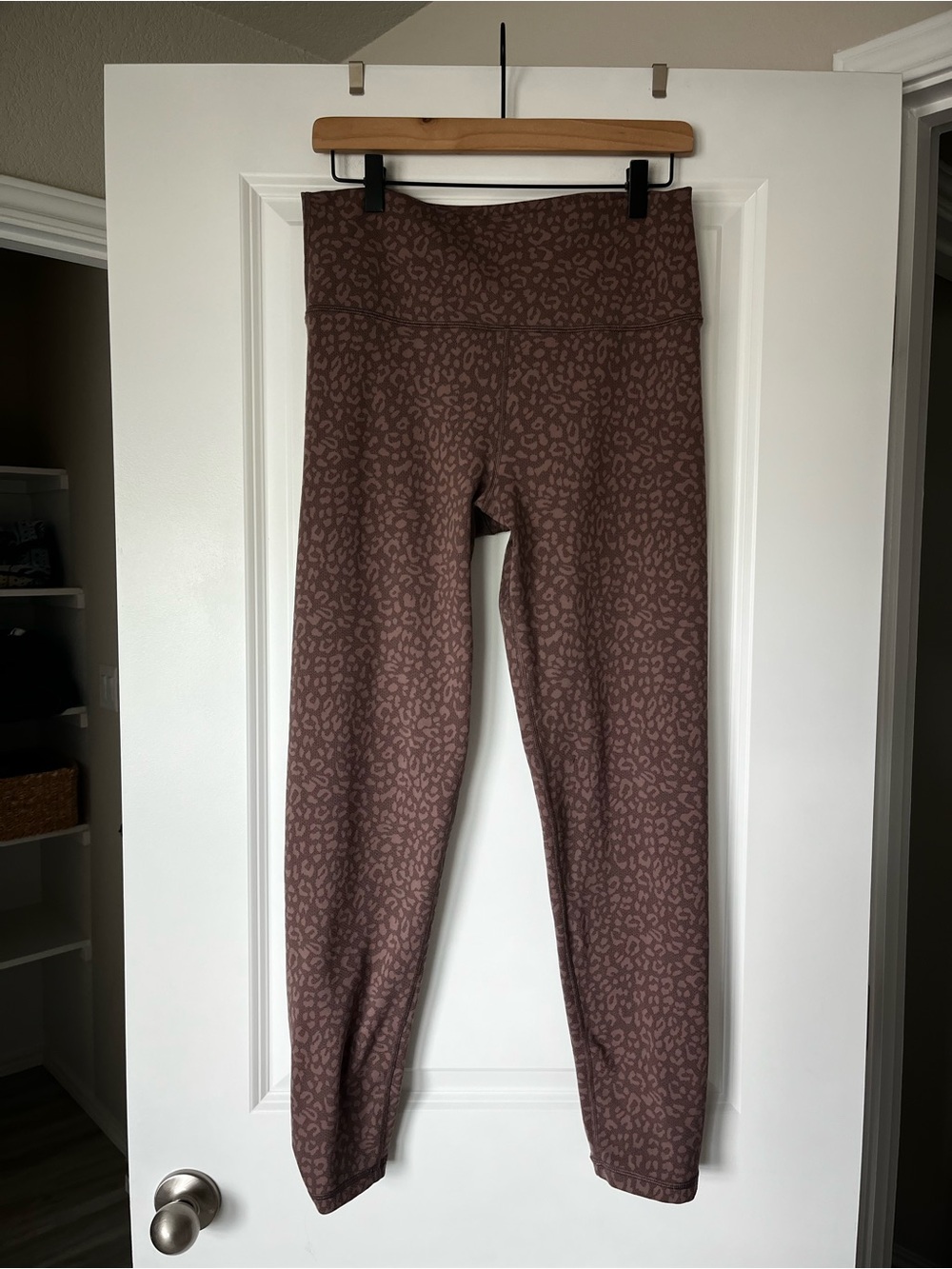 aerie Mauve Brown Leopard Print Leggings